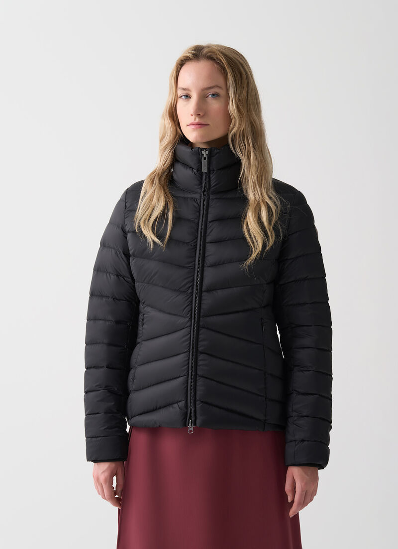 Fitted down jacket