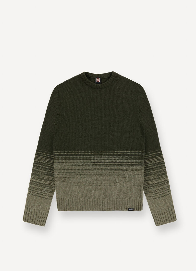 Two-tone pullover