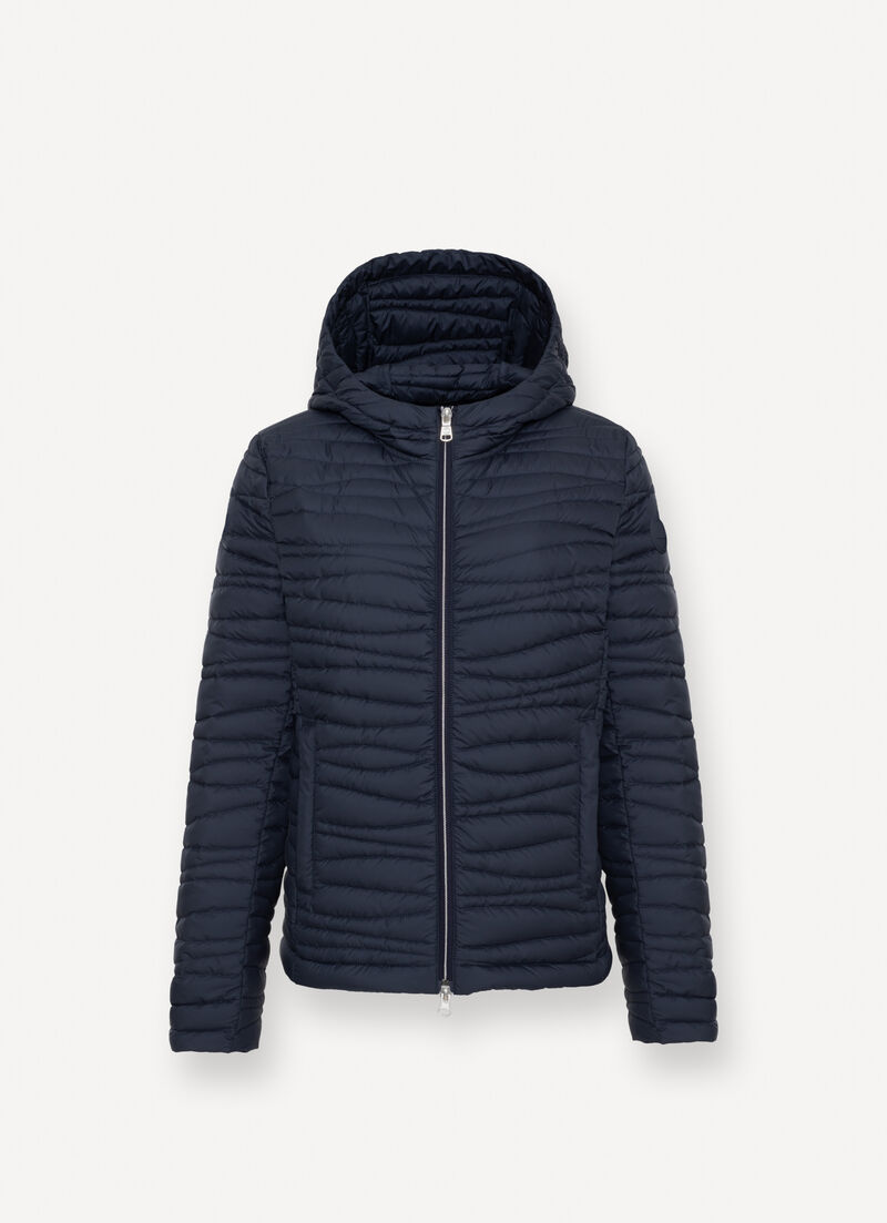 Hooded down jacket with wave quilting