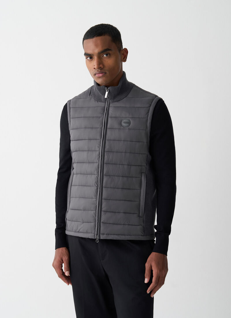 Vest with rib-knit inserts
