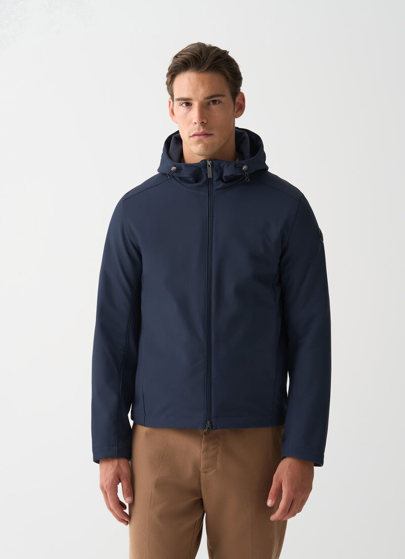 Autumn-weight softshell jacket