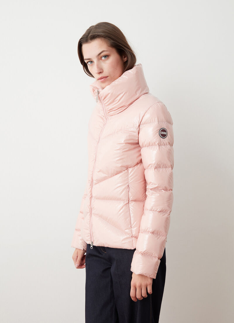 Super-glossy down jacket with padded collar
