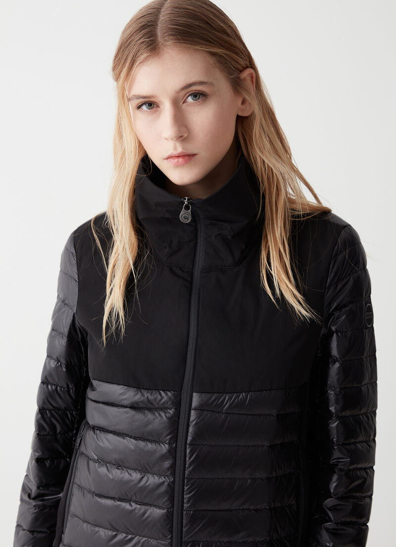 Solid-colour recycled fabric jacket