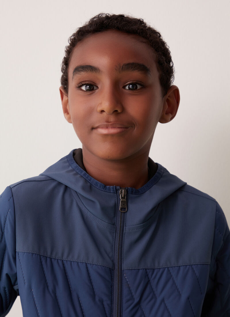 Hooded jacket with ultrasonic seams