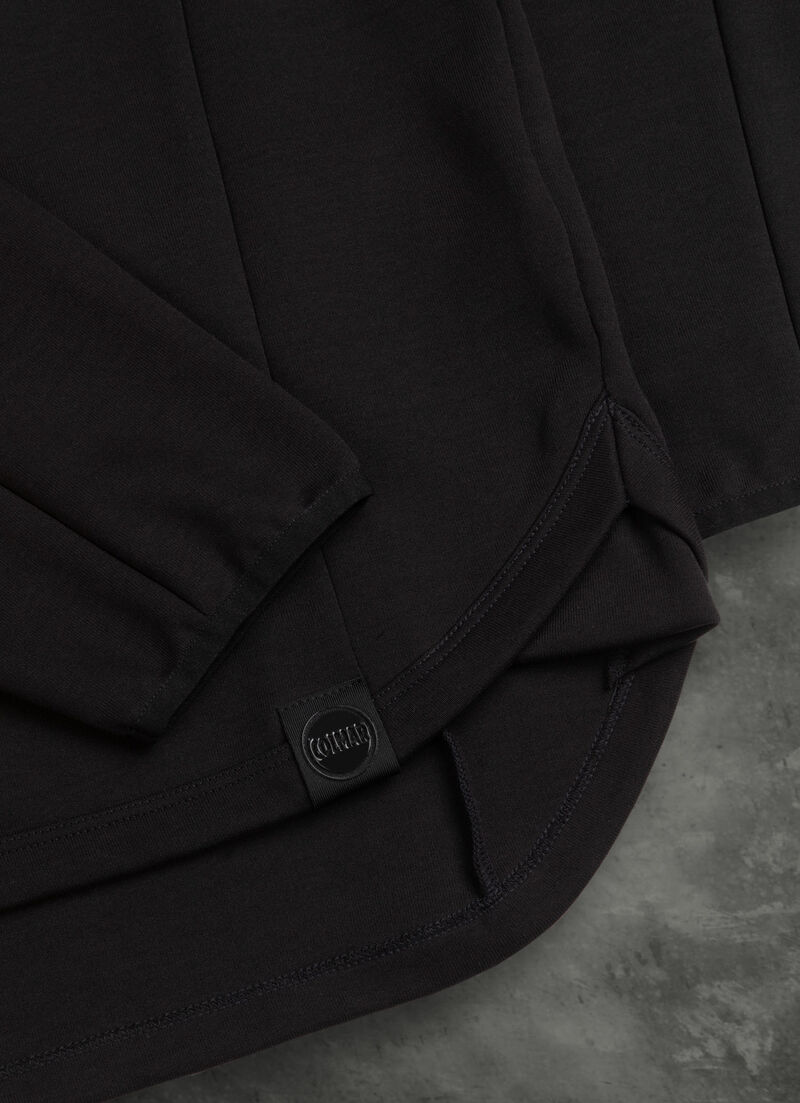 Crewneck sweatshirt with seams on the chest and sleeves