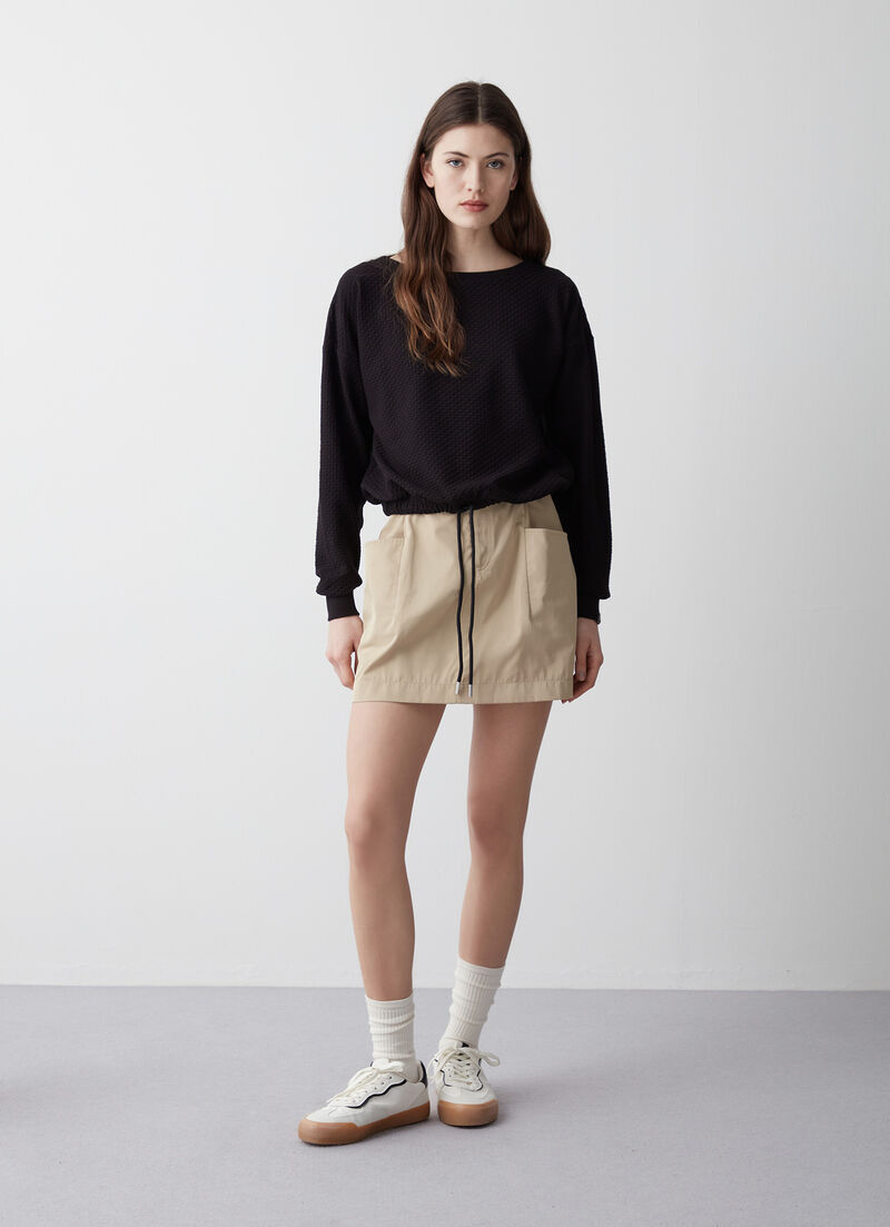 Boat-neck sweatshirt