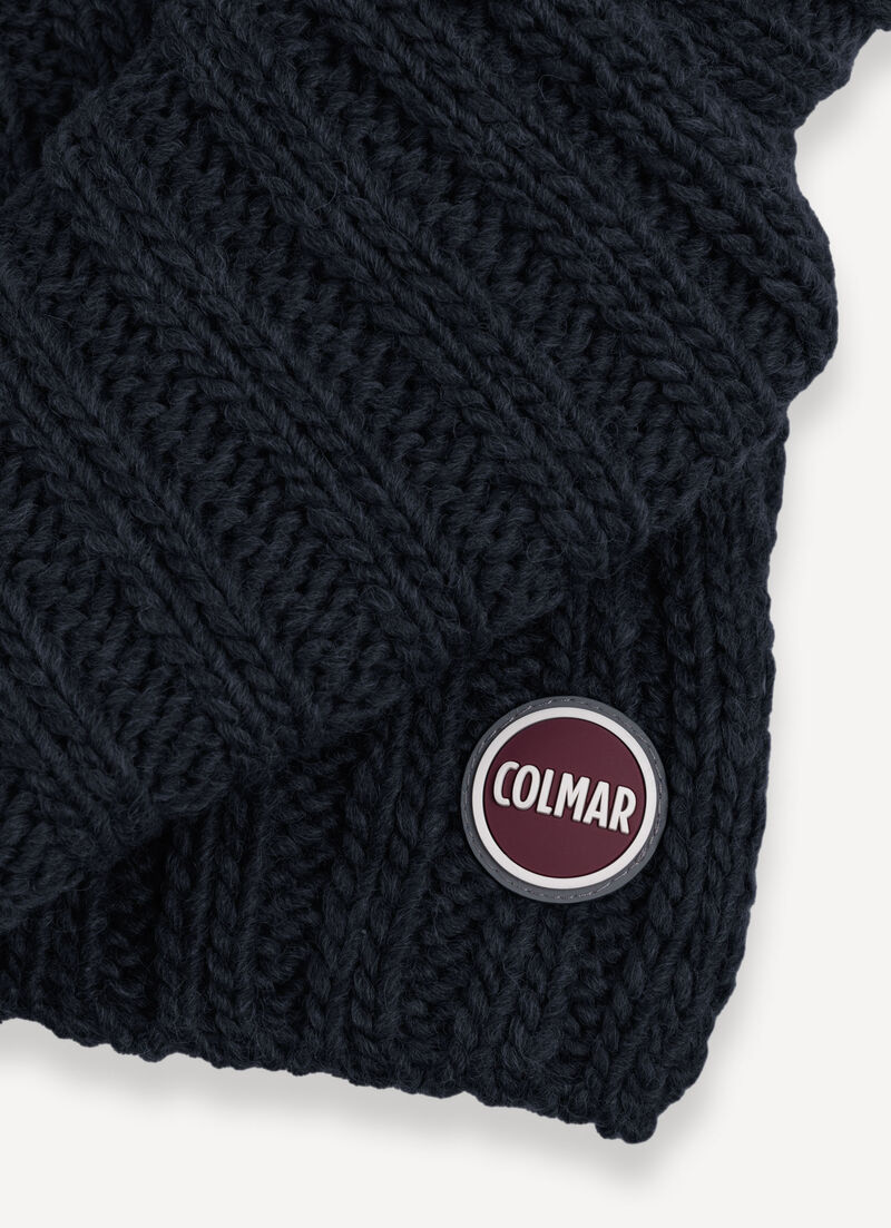 Unisex rib-knit scarf