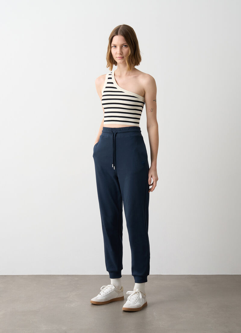 Super-lightweight sweatpants