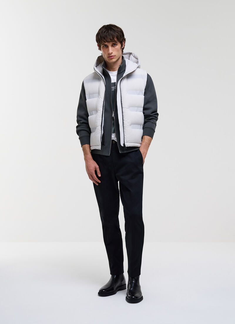 Matte gilet with diagonal design