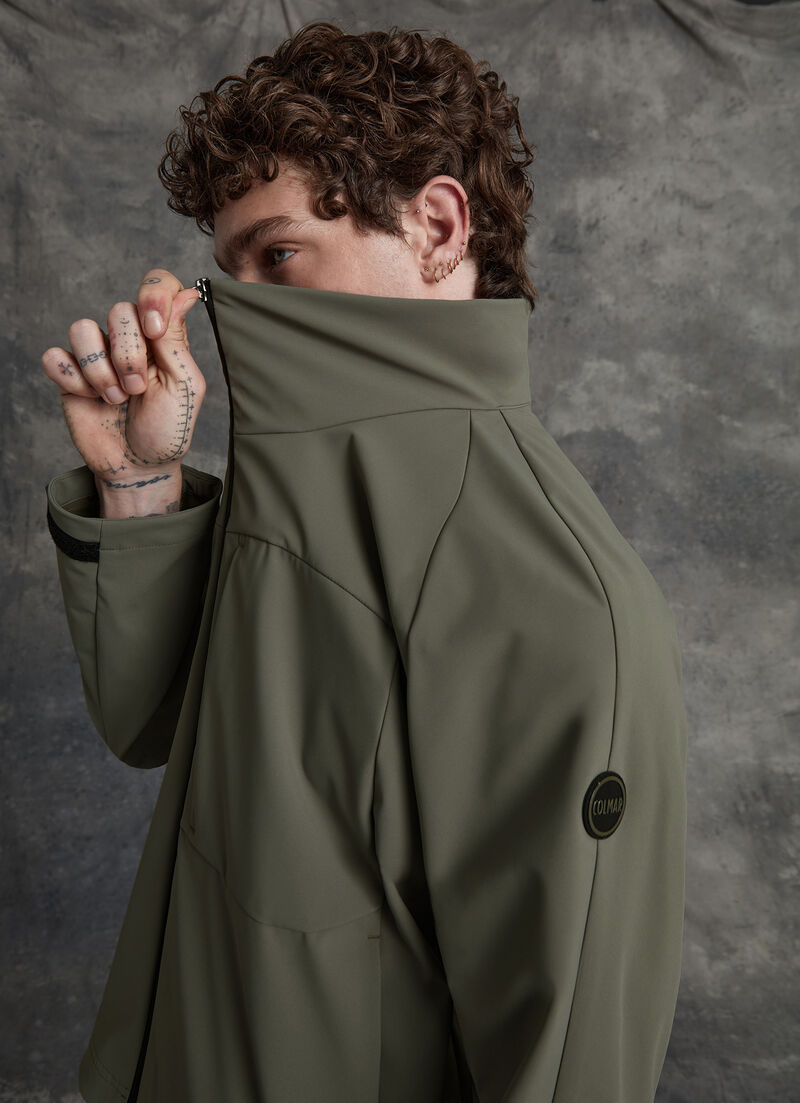 Solid-colour jacket with adjustable hem