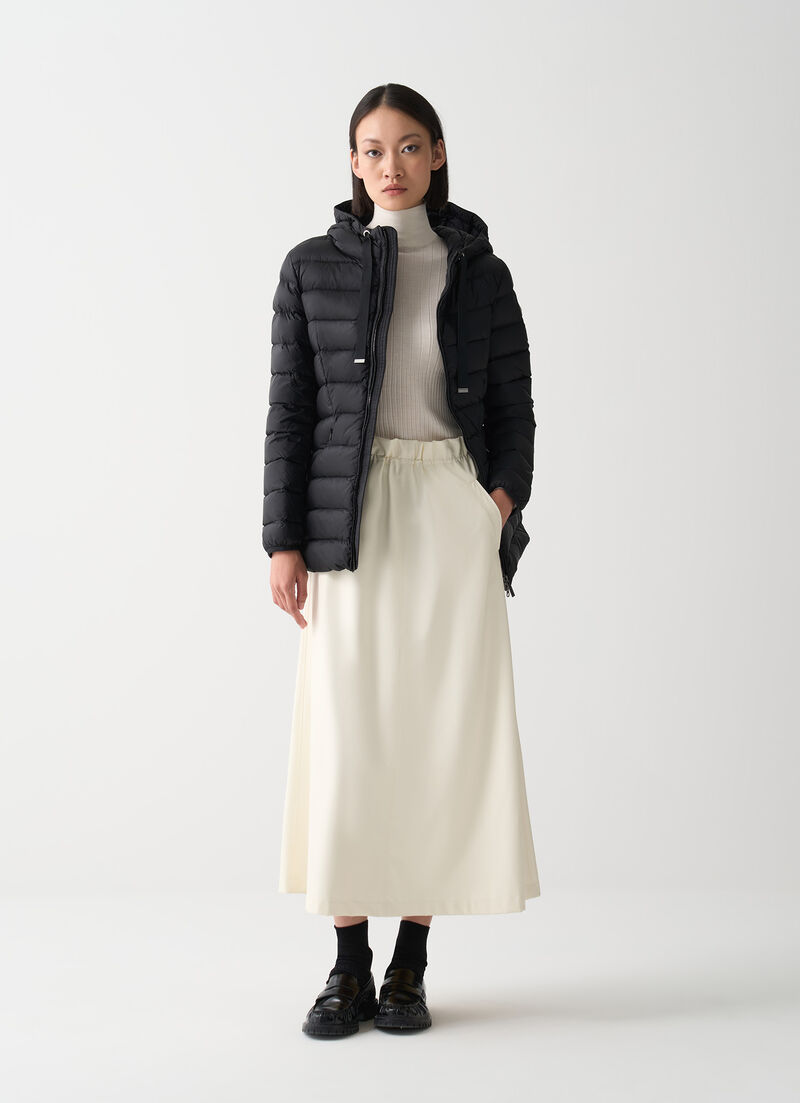 Fitted down jacket with hood