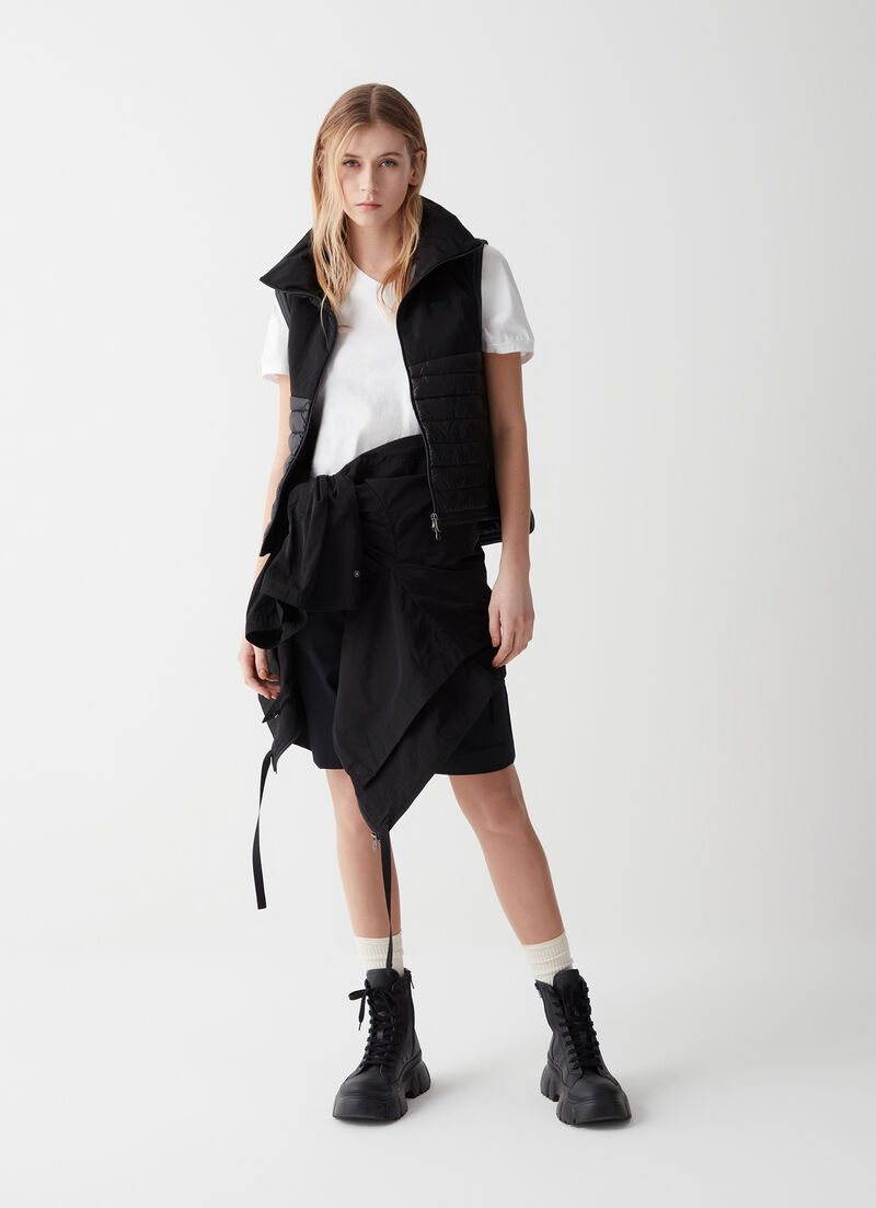 Solid-colour recycled fabric gilet