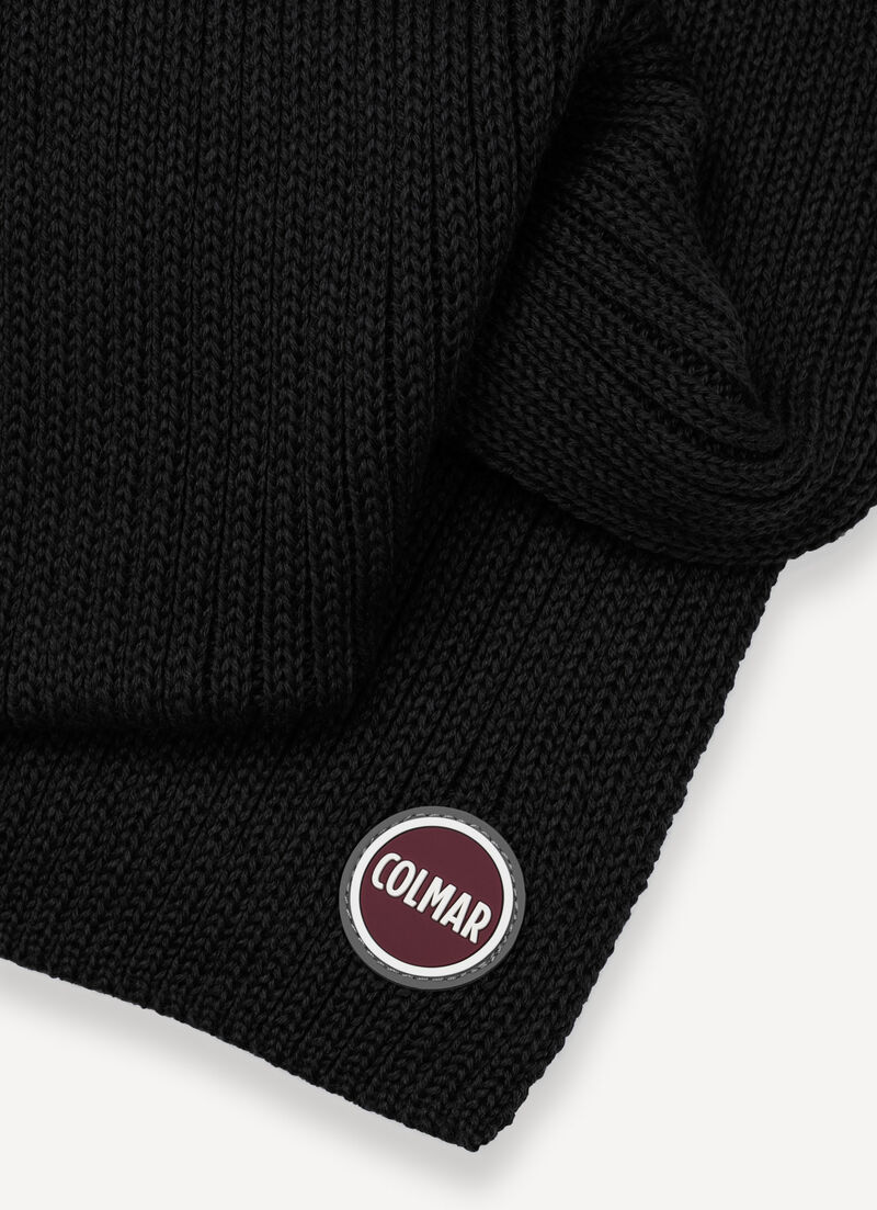 Unisex rib-knit scarf