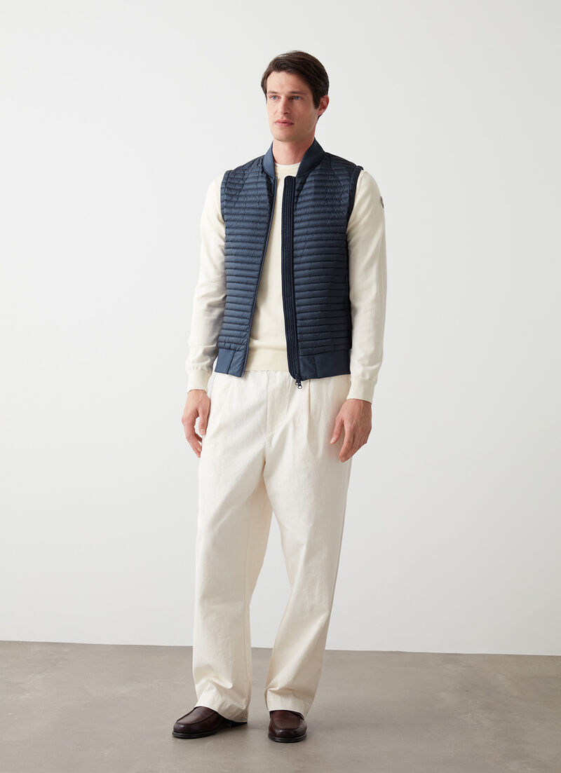 Ultra-light glossy gilet