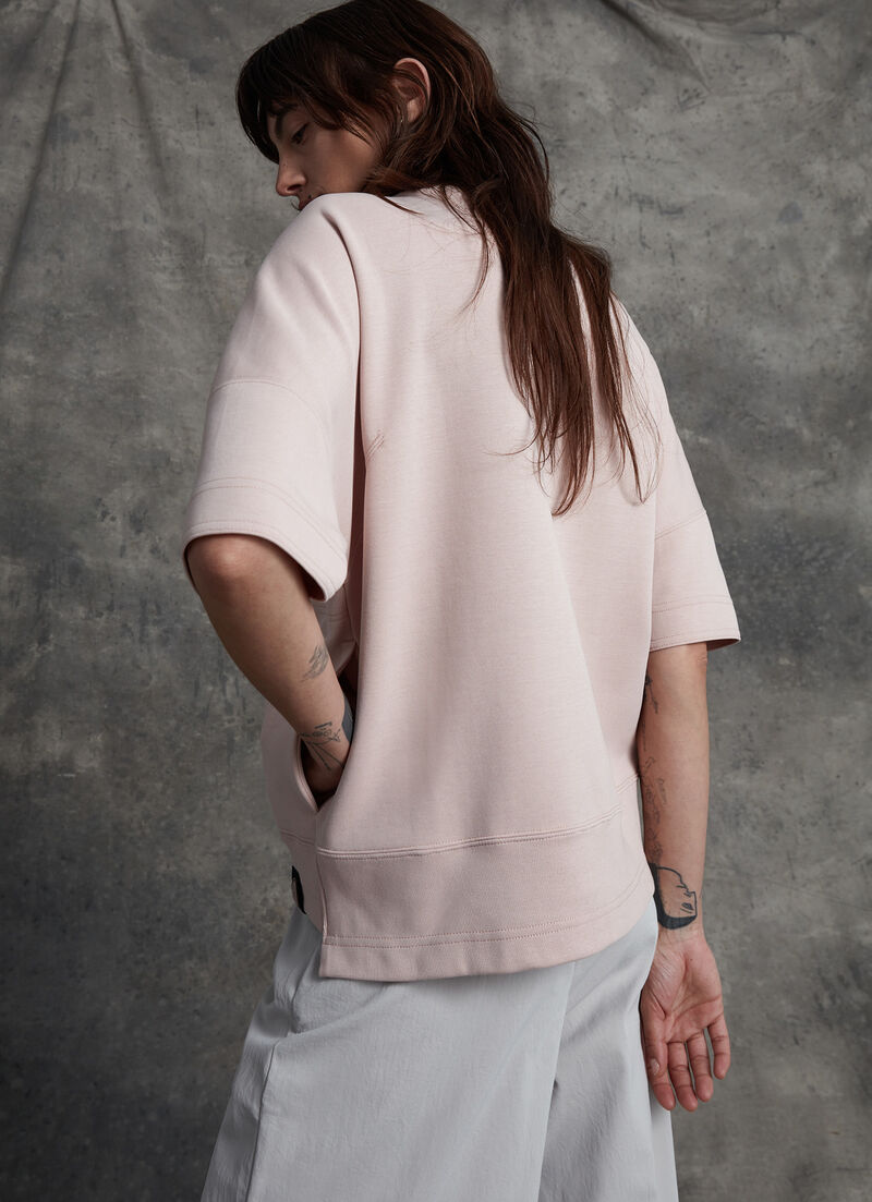 Short-sleeved sweatshirt with side pockets