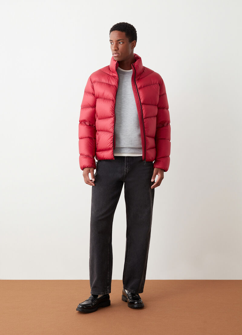 Ripstop nylon down jacket with wavy quilting