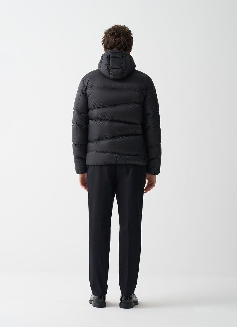 Hooded down jacket with wavy quilting