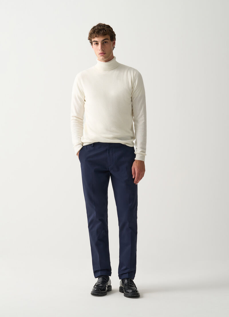 Fine knit polo-neck jumper