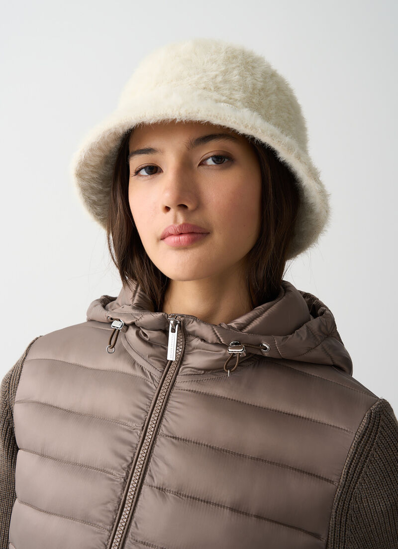 Hooded jacket with knit sleeves