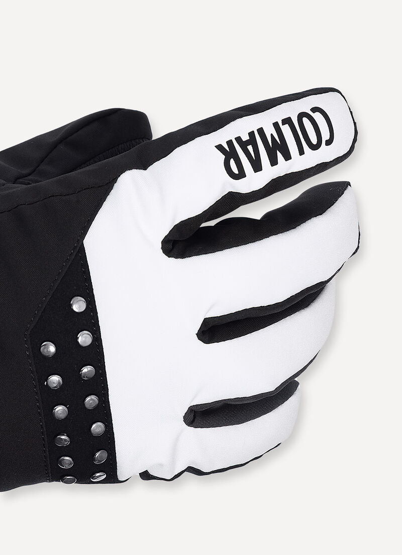 Ski gloves with studs
