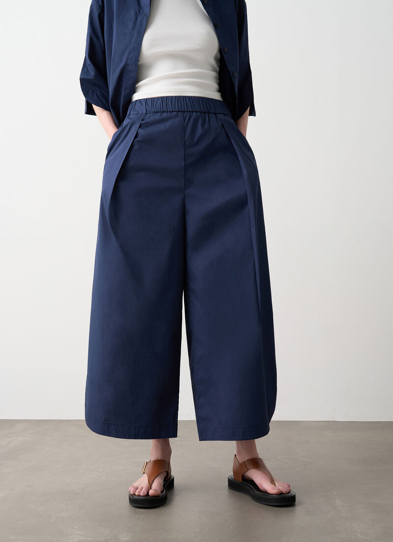 Wide-leg trousers