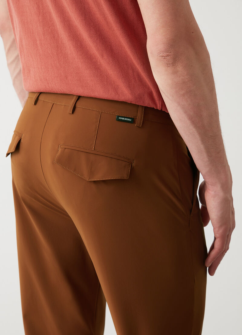 Easy care lightweight trousers with turn-ups