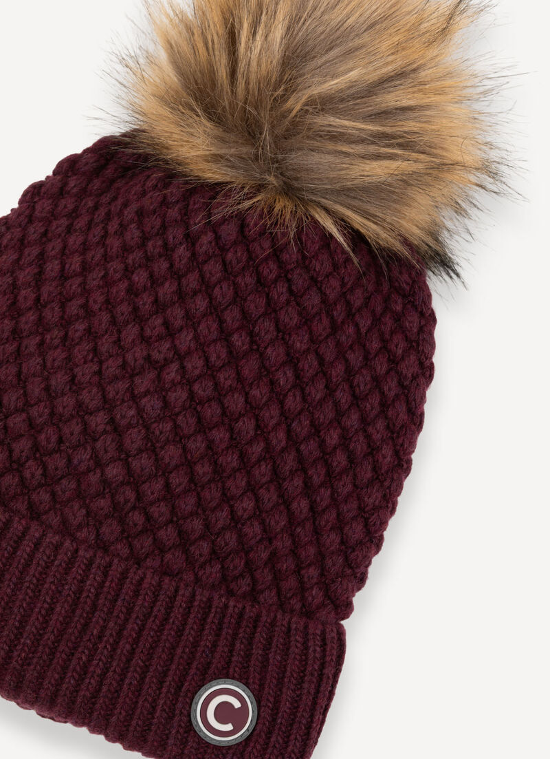 Unisex hat with faux fur pom-pom