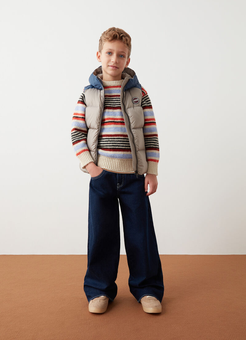 Two-tone down vest with hood