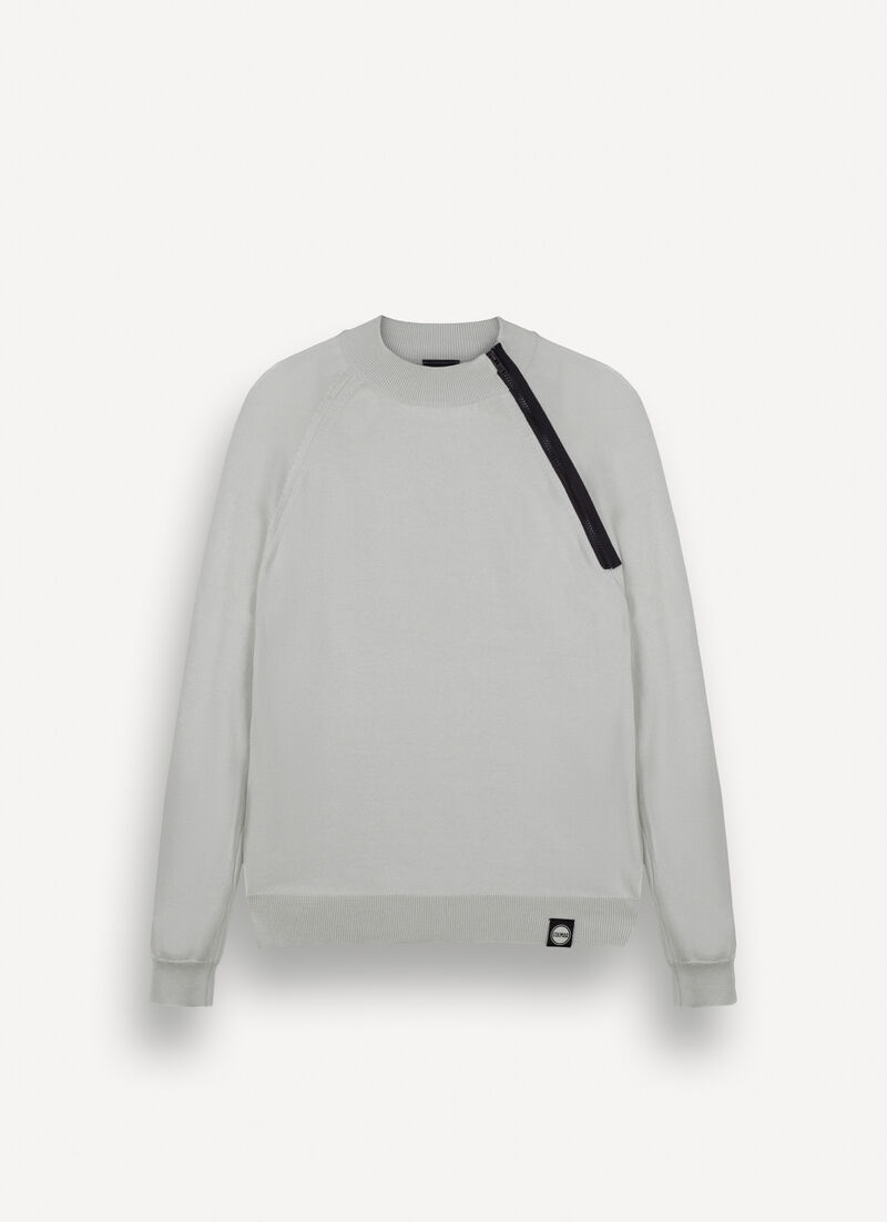 Pullover with asymmetrical zip