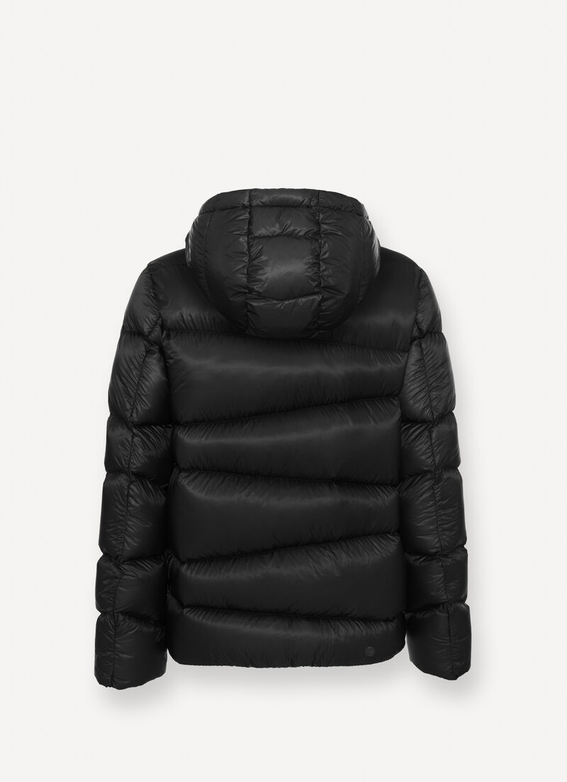 Hooded down jacket with wavy quilting