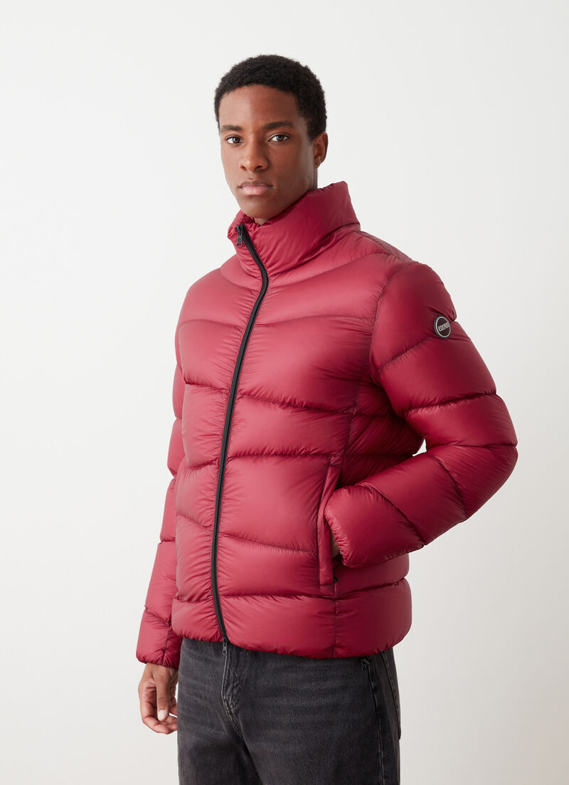 Ripstop nylon down jacket with wavy quilting