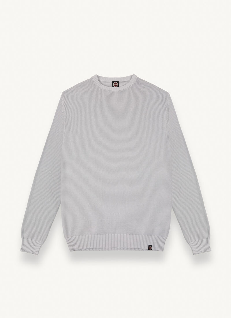 Round-neck pullover with raised knit