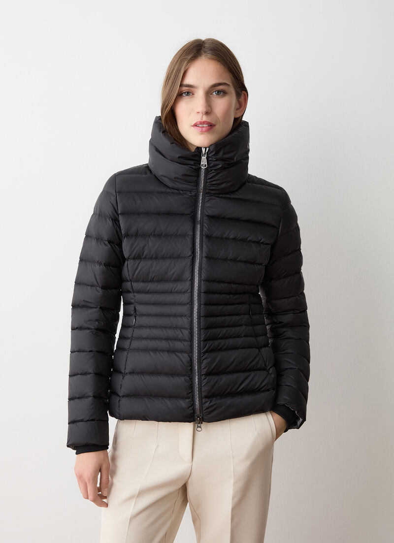 Fitted down jacket with knit cuffs