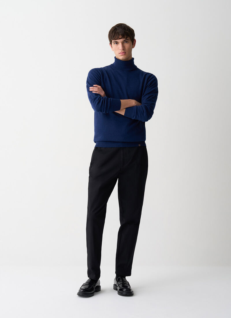 Fine knit polo-neck jumper