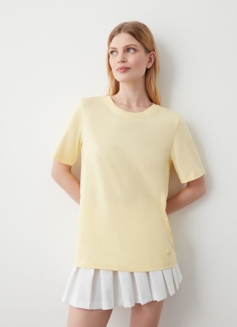 Solid colour t-shirt
