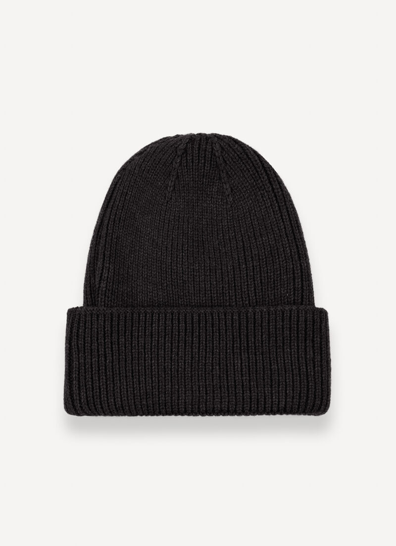 Unisex chenille-effect hat