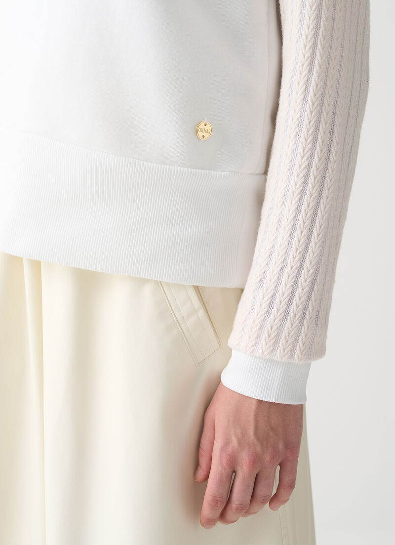 Sweatshirt with cable-knit sleeves