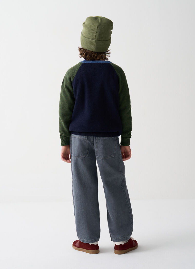 Unisex two-tone pullover