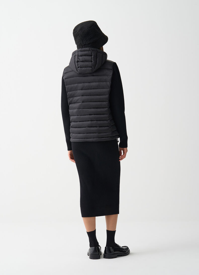 Hooded jacket with knit sleeves
