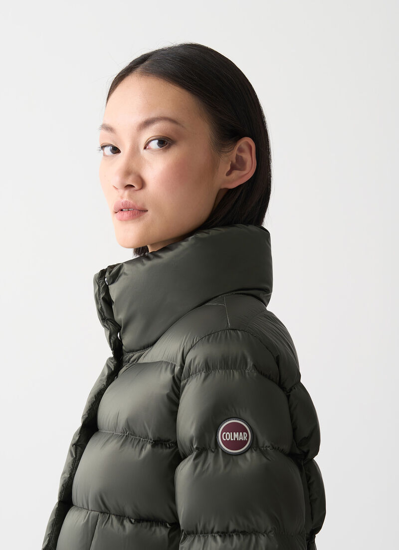 Long fitted down jacket