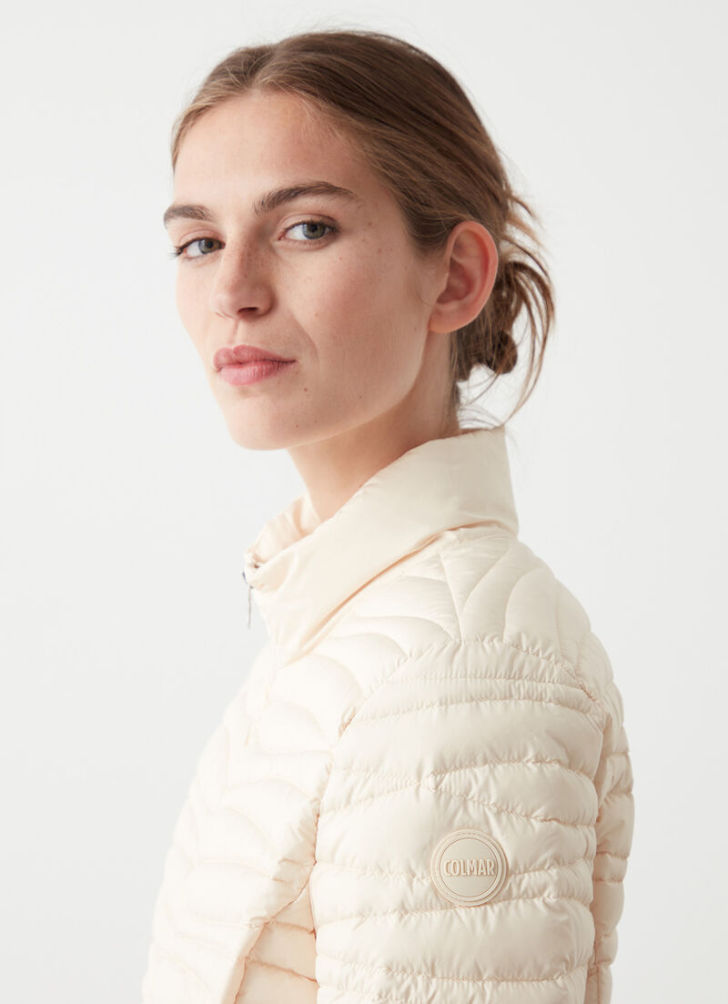 Down jacket with wavy quilting