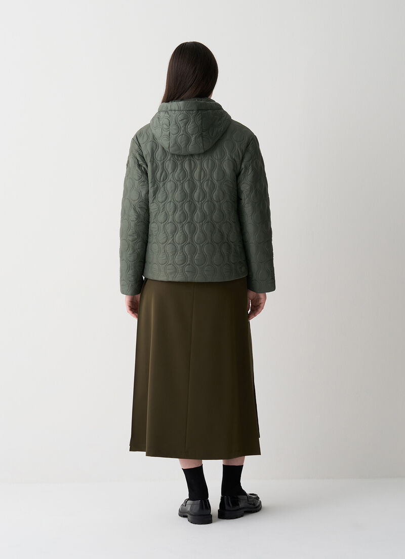 Light teardrop-quilted jacket.