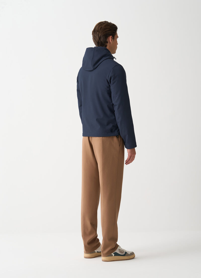 Autumn-weight softshell jacket