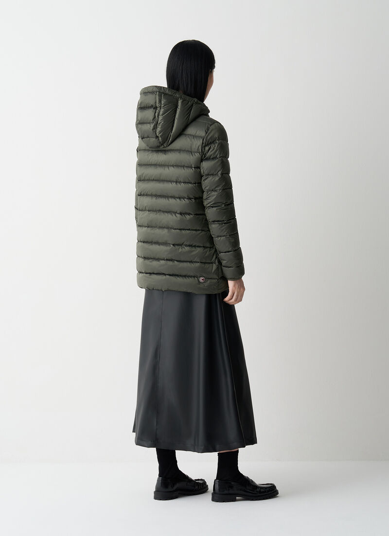 Fitted down jacket with hood