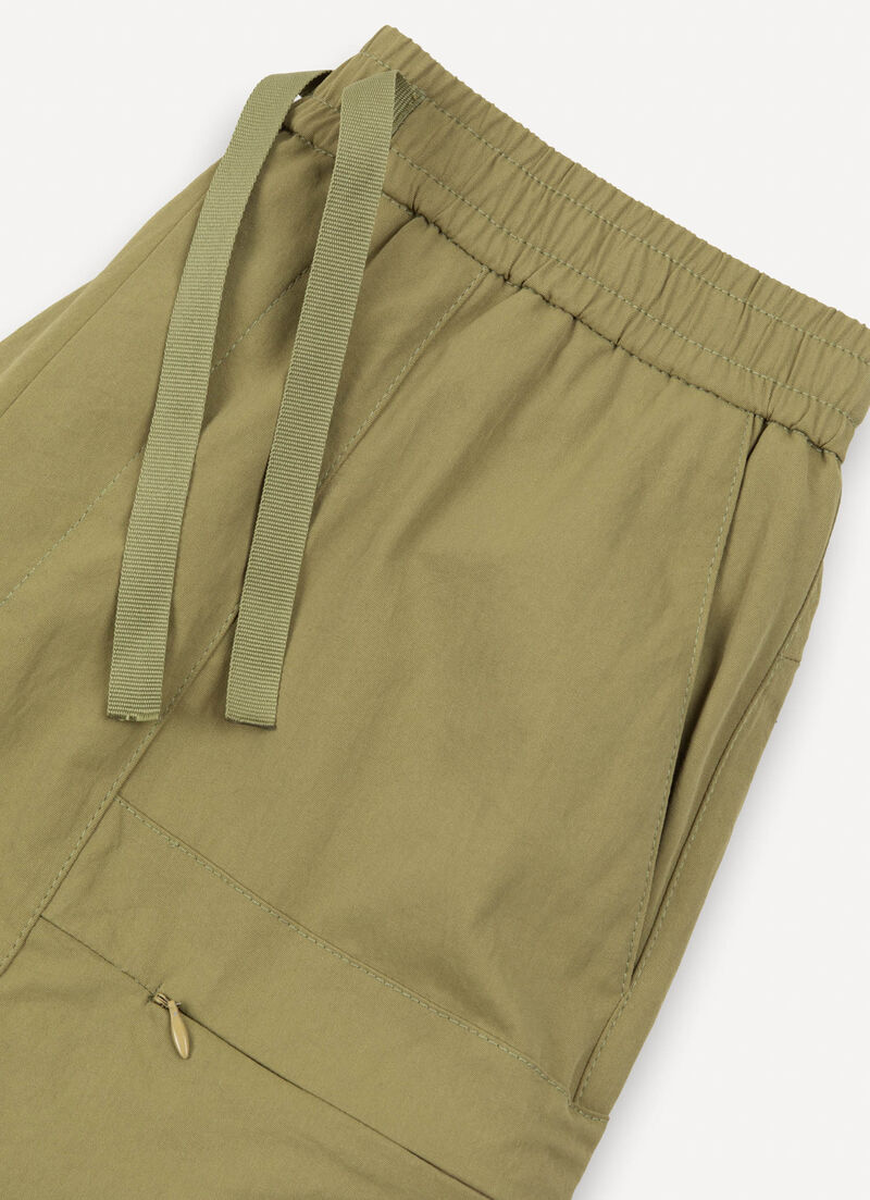 Easy care cargo shorts