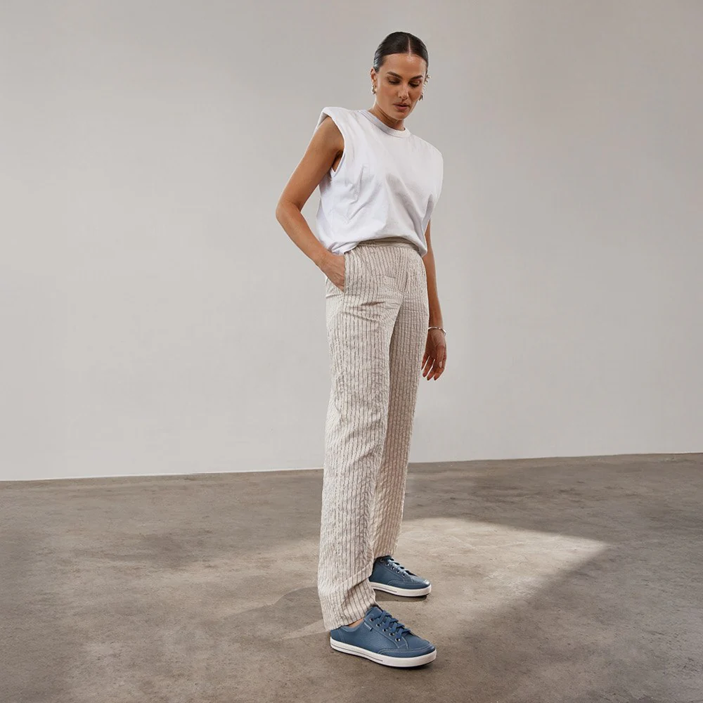 Ellie V Denim Tumbled