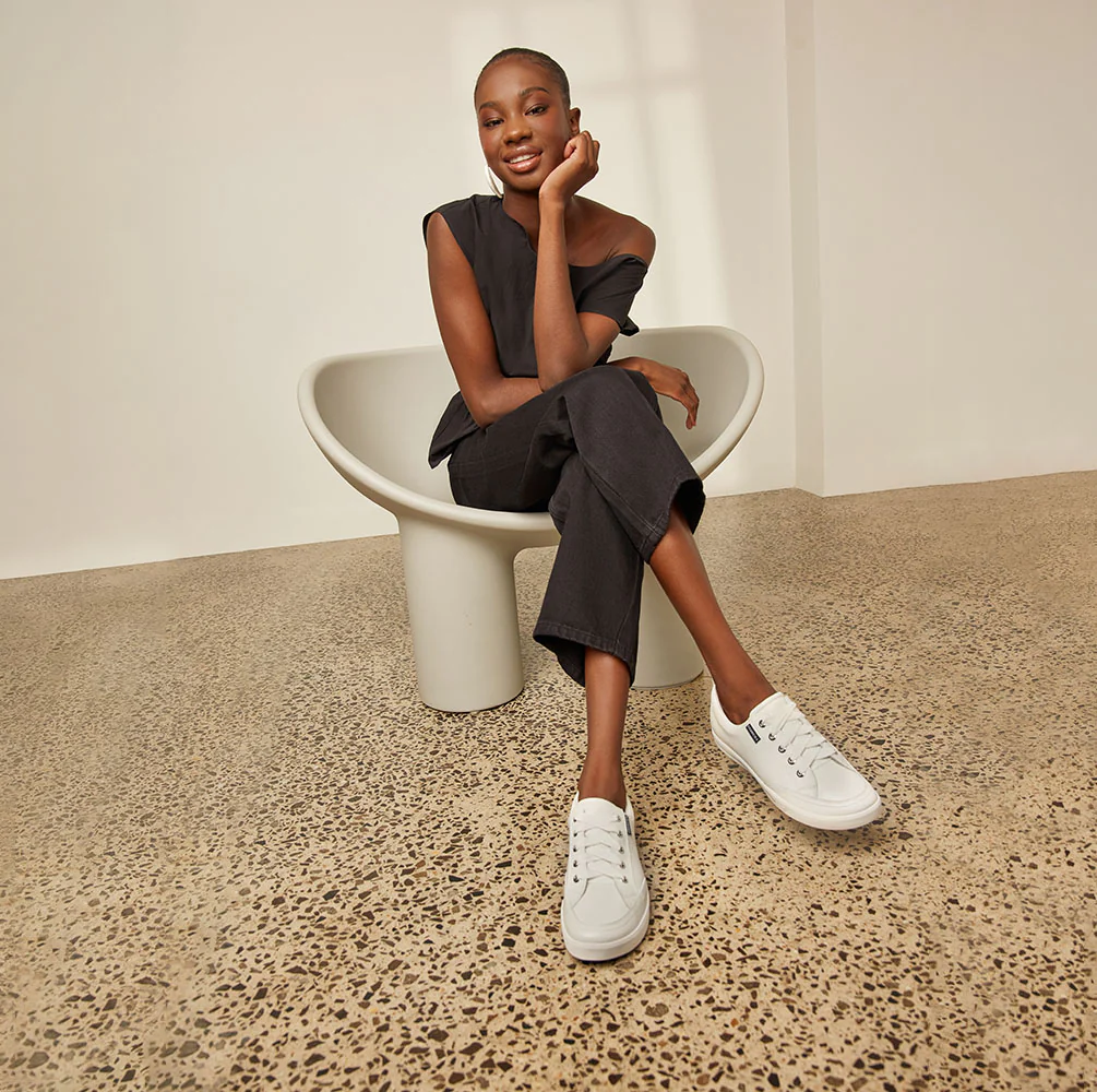 Ellie V White Tumbled