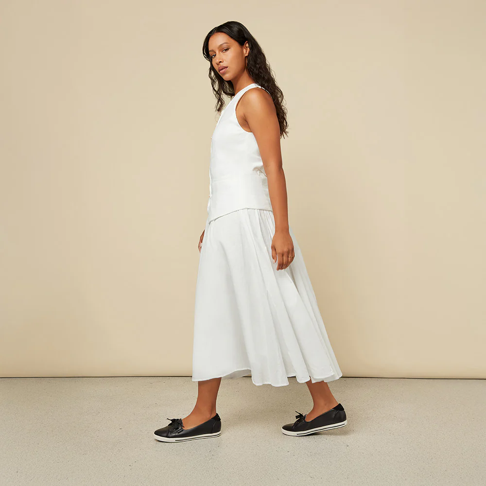 Hannah III Black Punched