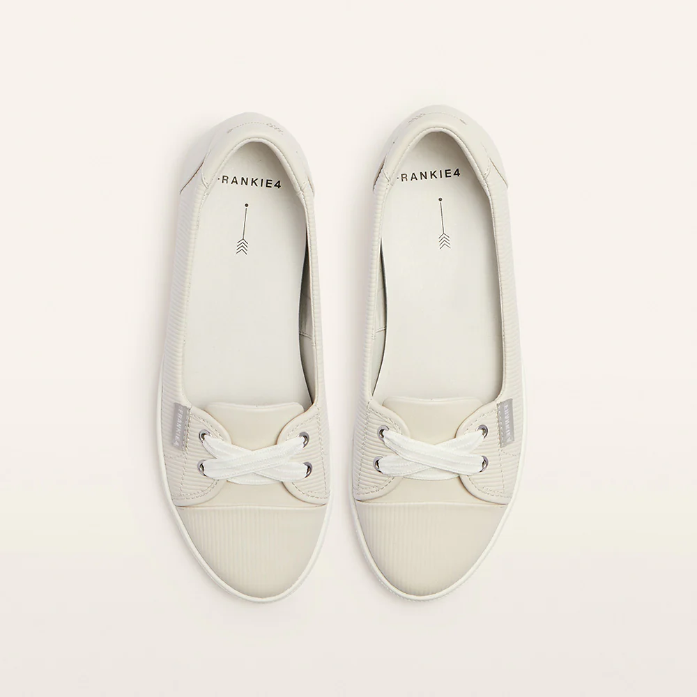 Hannah III Chalk Emboss