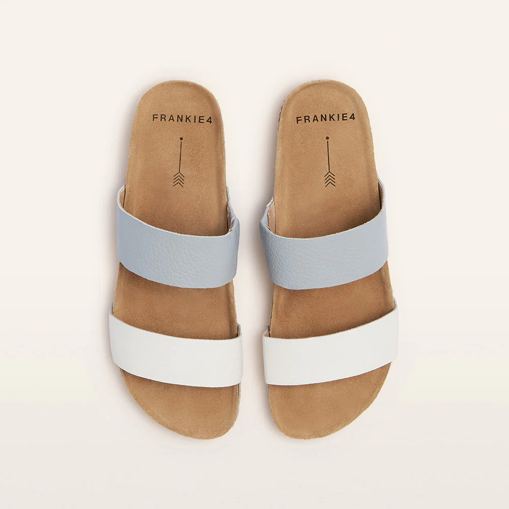 Maria III Soft White/Bluish